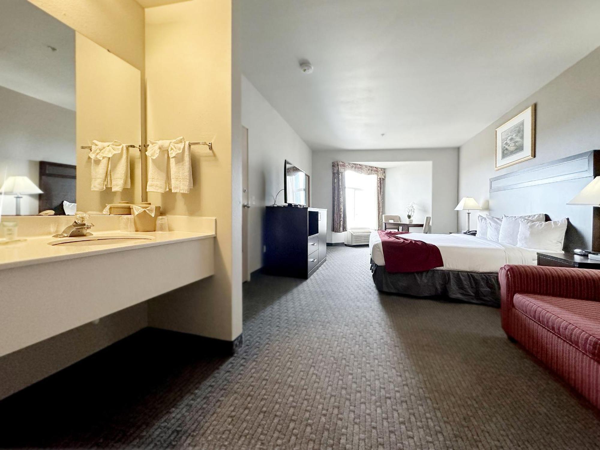 אושן שורס Bayvue Hotel, Resort & Suites מראה חיצוני תמונה