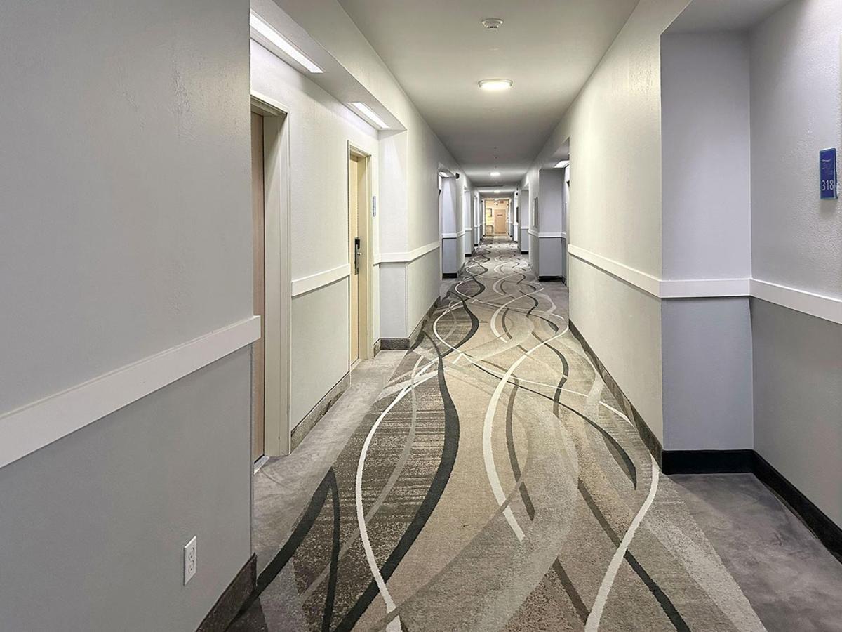 אושן שורס Bayvue Hotel, Resort & Suites מראה חיצוני תמונה