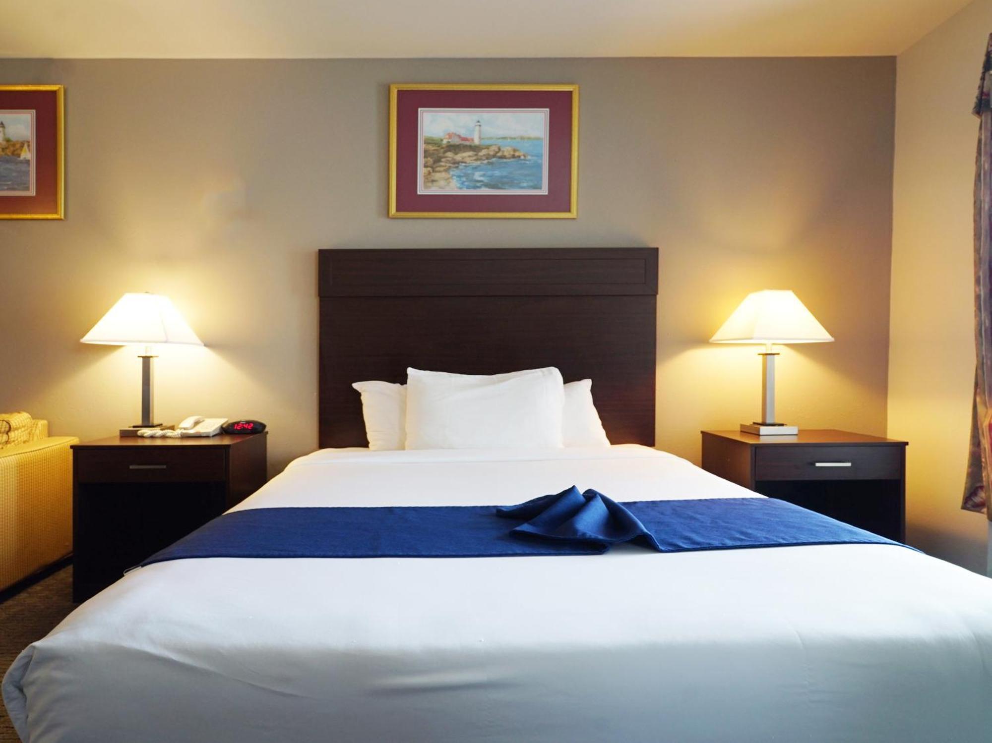 אושן שורס Bayvue Hotel, Resort & Suites מראה חיצוני תמונה